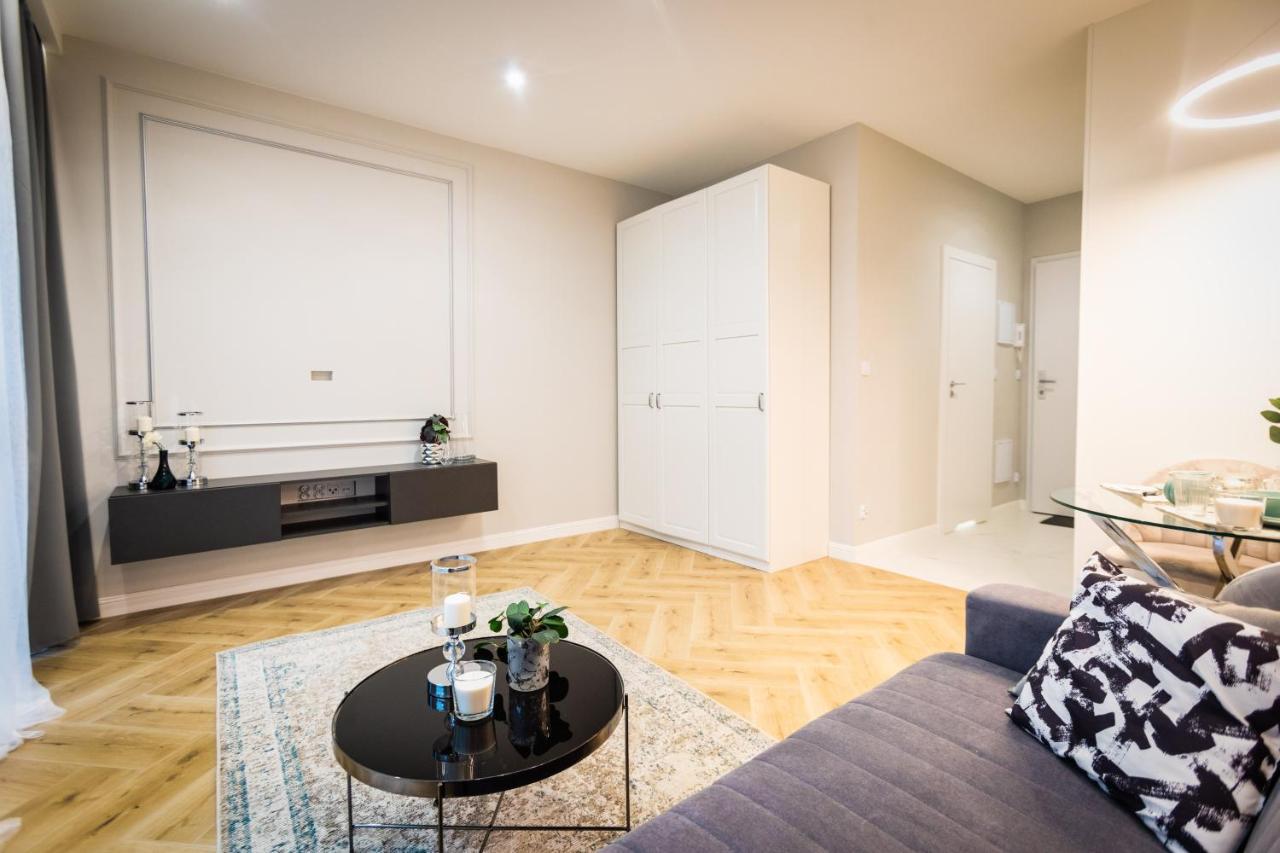 Targowa Bright Studio By Sofija Varšava Exteriér fotografie